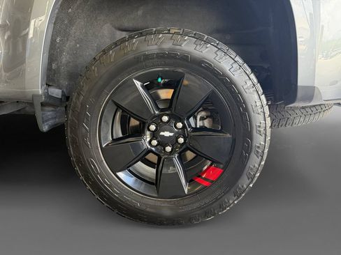 Used 2021 Chevrolet Colorado LT w/ Redline Special Edition AWD/4WD image 16
