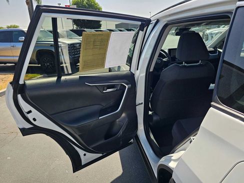 Certified 2025 Toyota RAV4 XLE AWD/4WD image 15