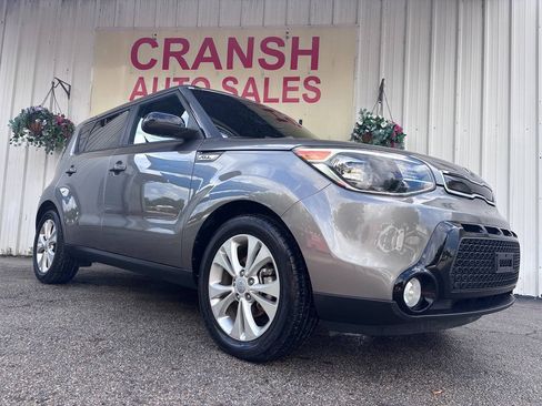 Used 2016 Kia Soul + FWD image 2