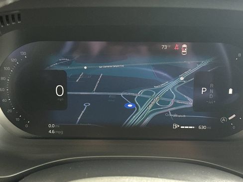 Certified 2025 Volvo XC60 B5 Plus AWD/4WD image 24