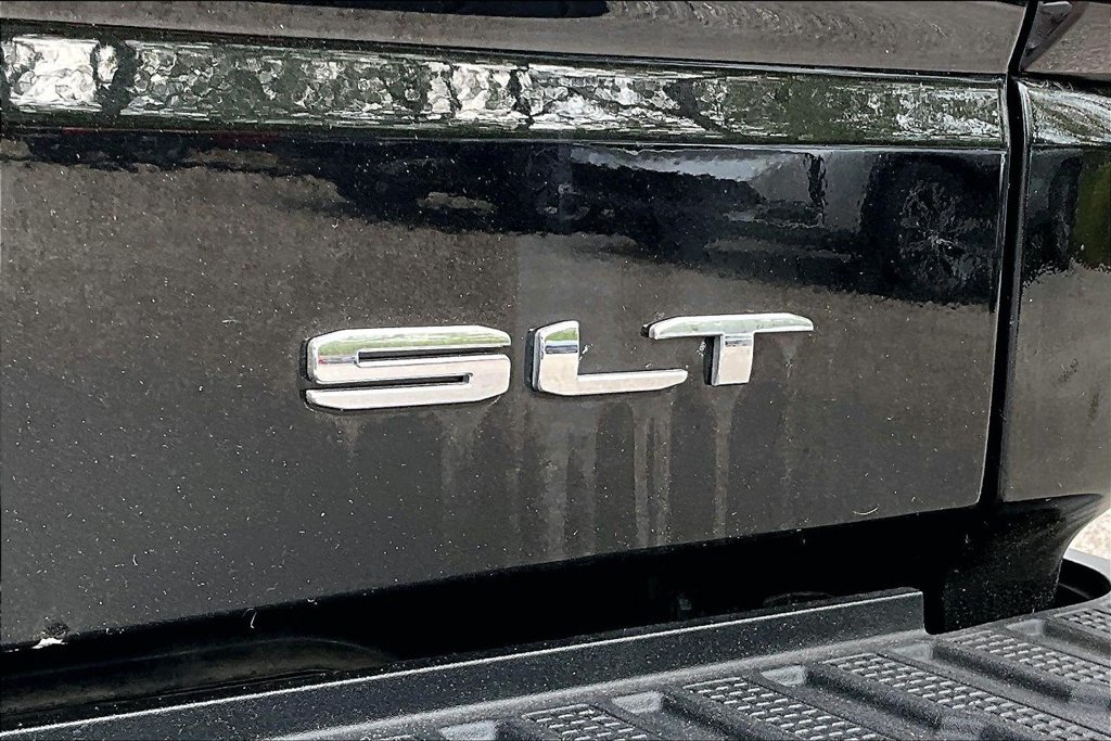 Used 2025 GMC Sierra 1500 SLT AWD/4WD image 42