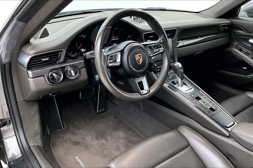 Used 2018 Porsche 911 Carrera S RWD image 16