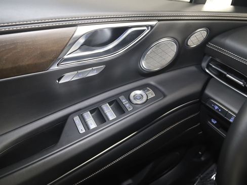 Used 2023 Genesis GV80 3.5T w/ Advanced Package AWD/4WD image 38