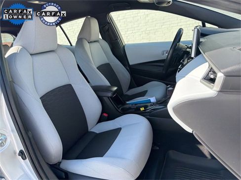 Used 2024 Toyota Corolla SE w/ SE Package image 14