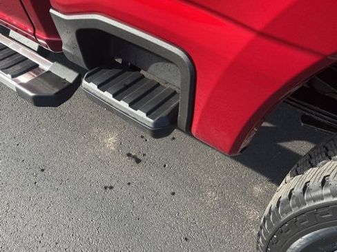 New 2026 Ford F250 Lariat w/ Chrome Package image 32