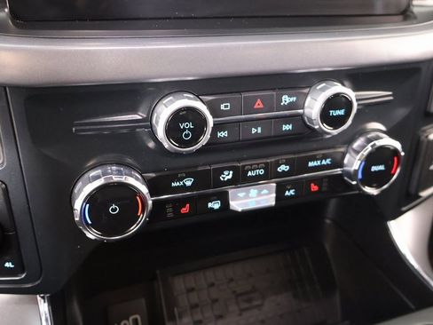 Used 2025 Ford F150 XLT w/ Equipment Group 302A MID image 7