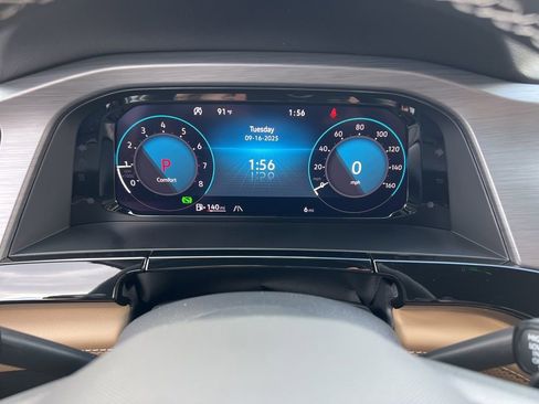 New 2026 Volkswagen Atlas Cross Sport SE FWD image 16