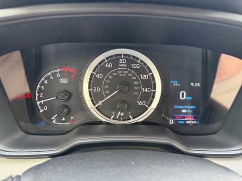 Used 2022 Toyota Corolla LE FWD image 7