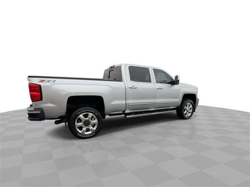 Used 2019 Chevrolet Silverado 2500 LTZ w/ Duramax Plus Package image 8