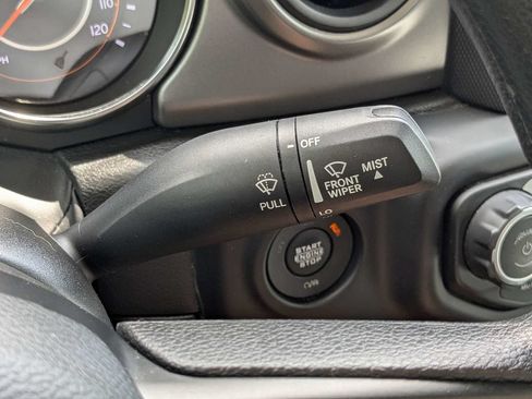 Used 2023 Jeep Gladiator Sport AWD/4WD image 24