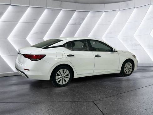 Used 2024 Nissan Sentra S image 4
