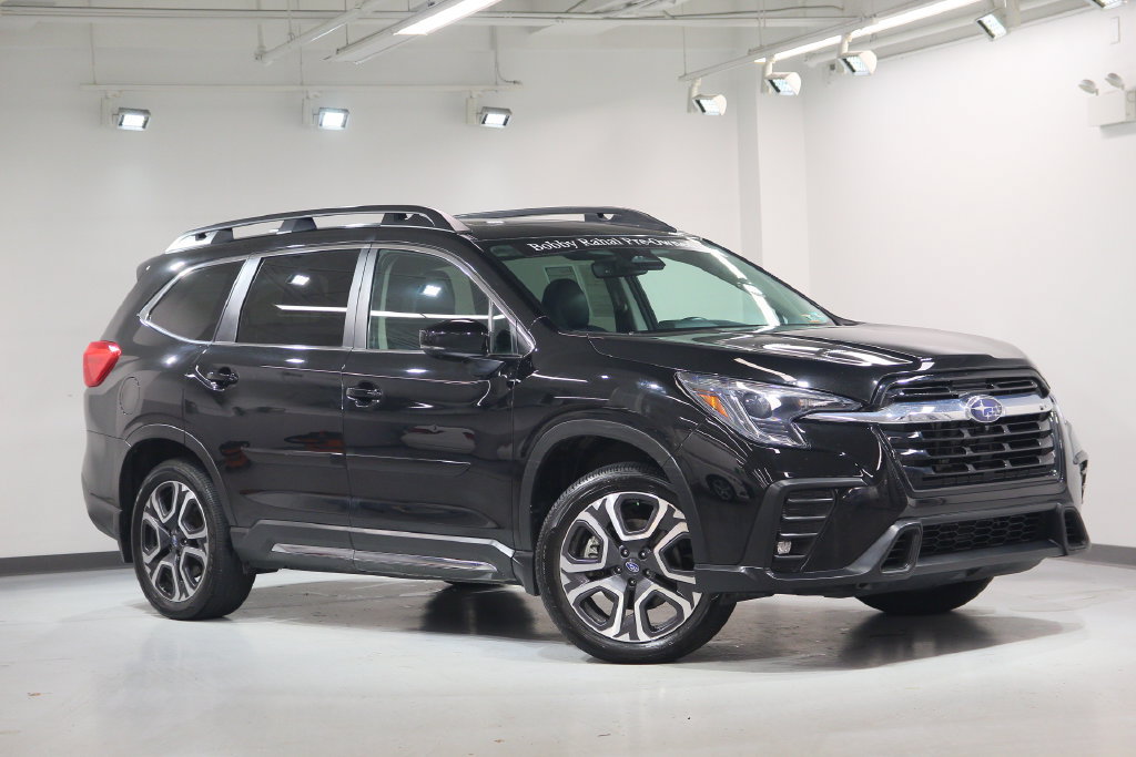 Used 2024 Subaru Ascent Limited w/ Technology Package AWD/4WD image 7