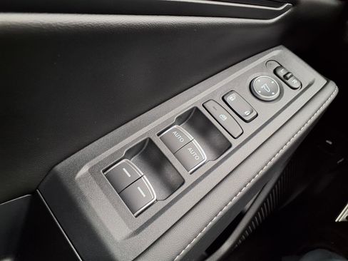 Used 2025 Honda Accord Sport image 10