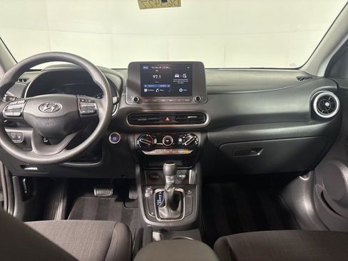 Used 2023 Hyundai Kona SEL image 15