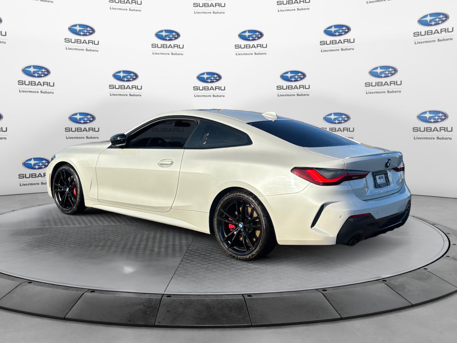 Used 2022 BMW 430i Coupe w/ M Sport Package RWD image 4