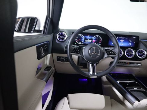 Used 2026 Mercedes-Benz GLA 250 4MATIC image 47
