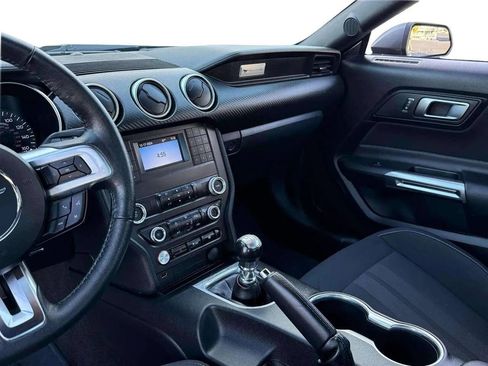 Used 2019 Ford Mustang Coupe image 16