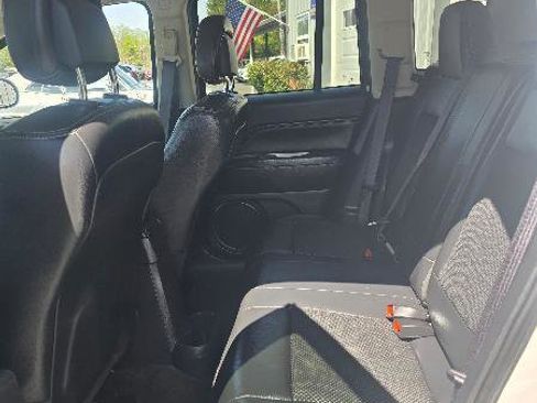 Used 2016 Jeep Compass Latitude AWD/4WD image 6