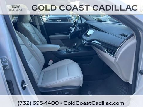 Used 2019 Cadillac XT4 Premium Luxury FWD image 7