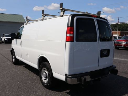 Used 2021 Chevrolet Express 2500 w/ Driver Convenience Package RWD image 14