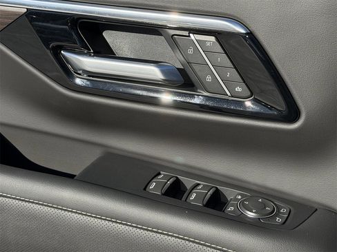 New 2026 Chevrolet Suburban Premier w/ Sun And Tow Package image 20