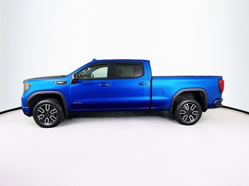 Used 2023 GMC Sierra 1500 AT4 image 4
