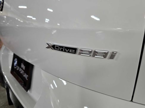 Used 2025 BMW X2 xDrive28i w/ Technology Package image 13