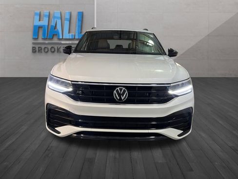 Certified 2024 Volkswagen Tiguan SE R-Line w/ MDO Package, Two-Row image 9