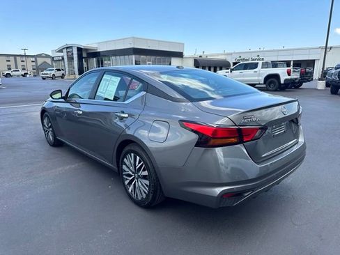 Used 2025 Nissan Altima 2.5 SV FWD image 5