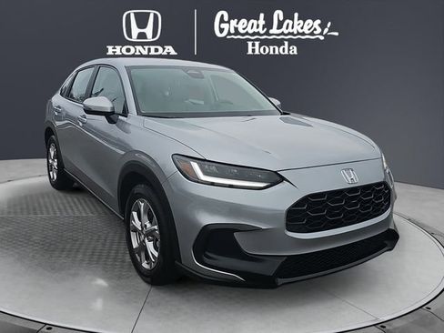 Used 2025 Honda HR-V LX image 1