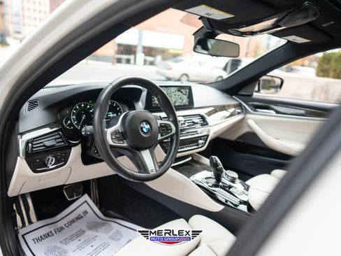 Used 2018 BMW 540i w/ M Sport Package image 13