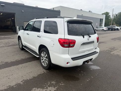 Used 2016 Toyota Sequoia Limited w/ Safety & Convenience Package AWD/4WD image 21