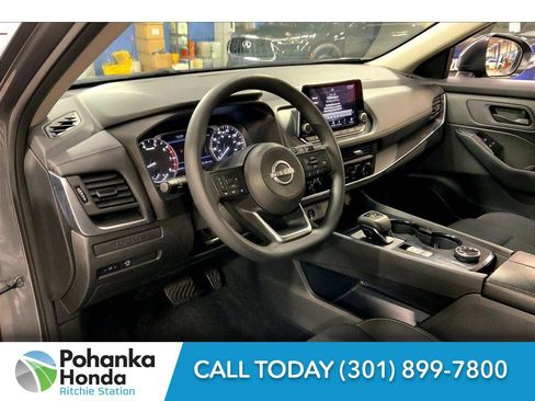 Used 2024 Nissan Rogue S image 14