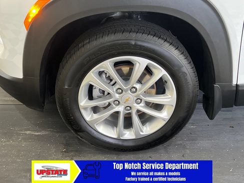 Used 2026 Chevrolet TrailBlazer LS w/ LS Convenience Package AWD/4WD image 5