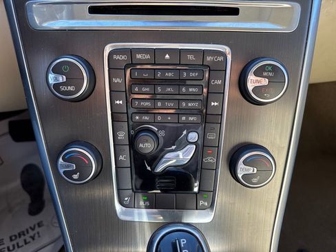 Used 2014 Volvo XC60 3.2 image 22