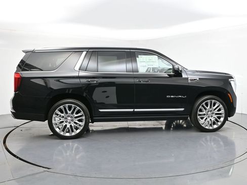 New 2026 GMC Yukon Denali w/ Denali Reserve Package AWD/4WD image 4