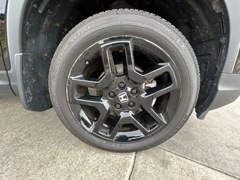 Used 2024 Honda Passport Black Edition image 35