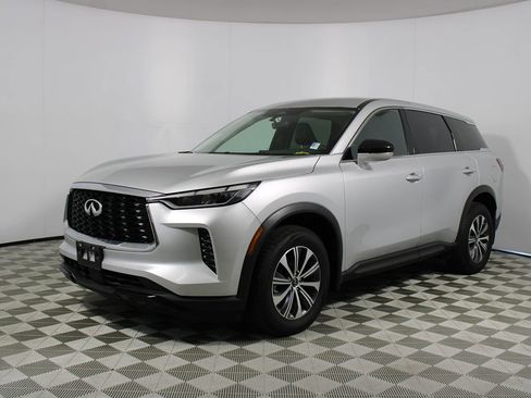 Used 2023 INFINITI QX60 Pure FWD image 3