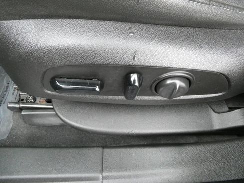 Used 2019 Chevrolet Blazer LT image 27