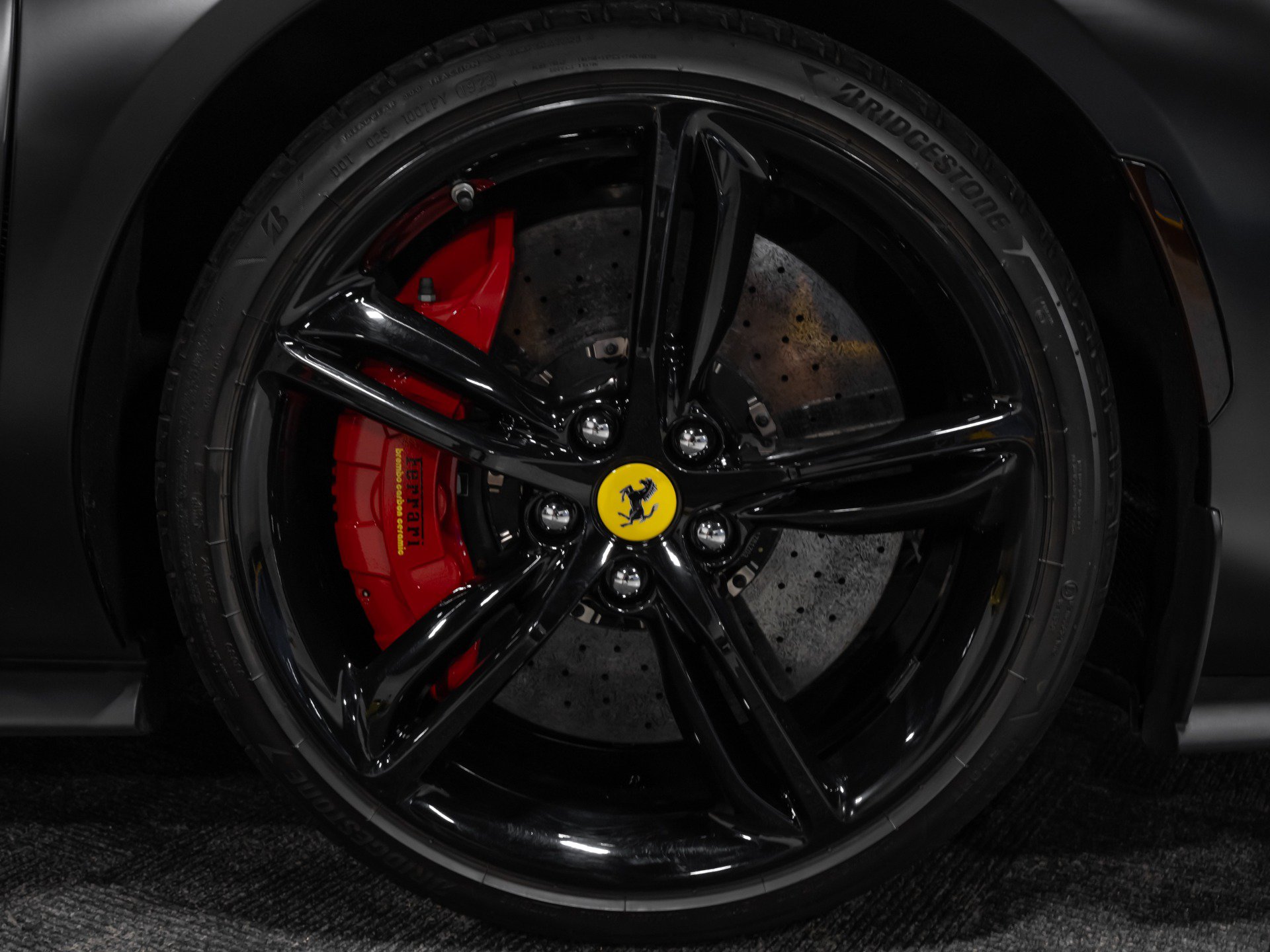 Used 2023 Ferrari 296 GTS RWD image 45