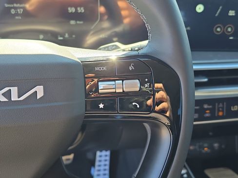 New 2026 Kia Sorento SX FWD image 32