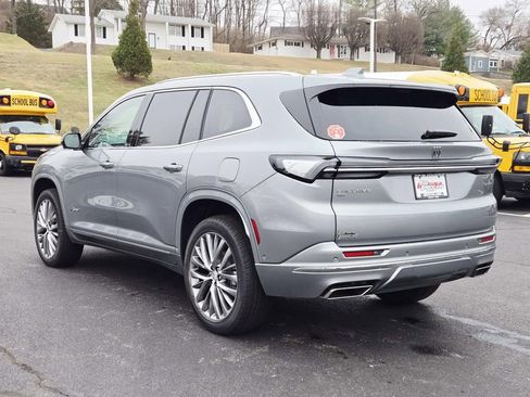 New 2026 Buick Enclave Avenir w/ Super Cruise Package image 5