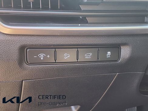 Certified 2025 Kia Telluride S image 11