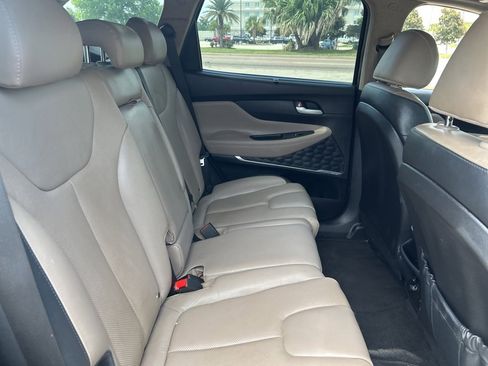 Used 2020 Hyundai Santa Fe SEL w/ Convenience + Premium Package image 19