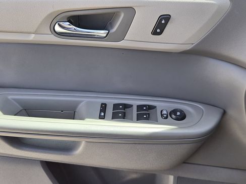 Used 2017 Chevrolet Traverse LS FWD image 27