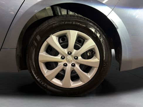Used 2024 Toyota Corolla LE FWD image 27