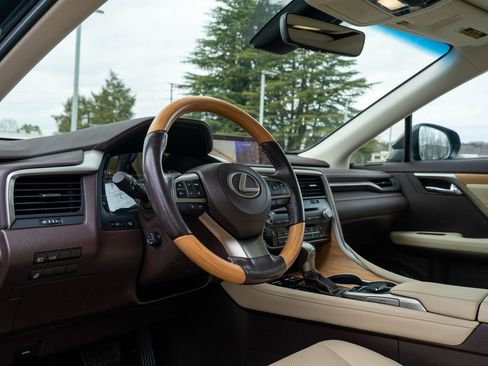 Used 2019 Lexus RX 350 AWD image 18