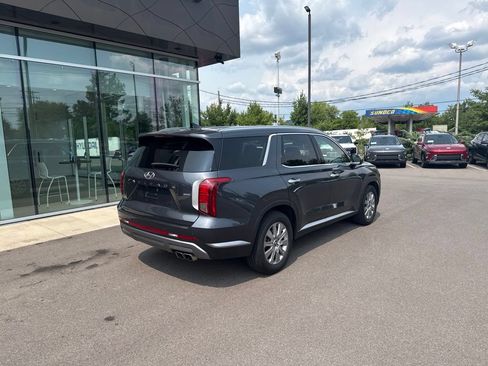 Used 2024 Hyundai Palisade SEL AWD/4WD image 3