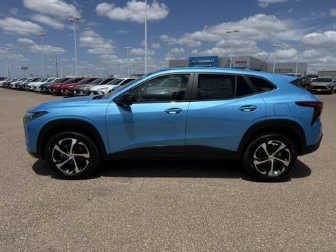 New 2026 Chevrolet Trax RS w/ Driver Confidence Package FWD image 6