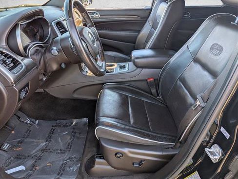 Used 2018 Jeep Grand Cherokee Overland image 14